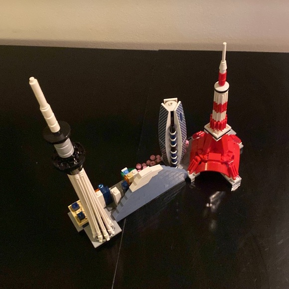 Retired Lego Architecture Skyline Collection Tokyo 21051 - Picture 7 of 7